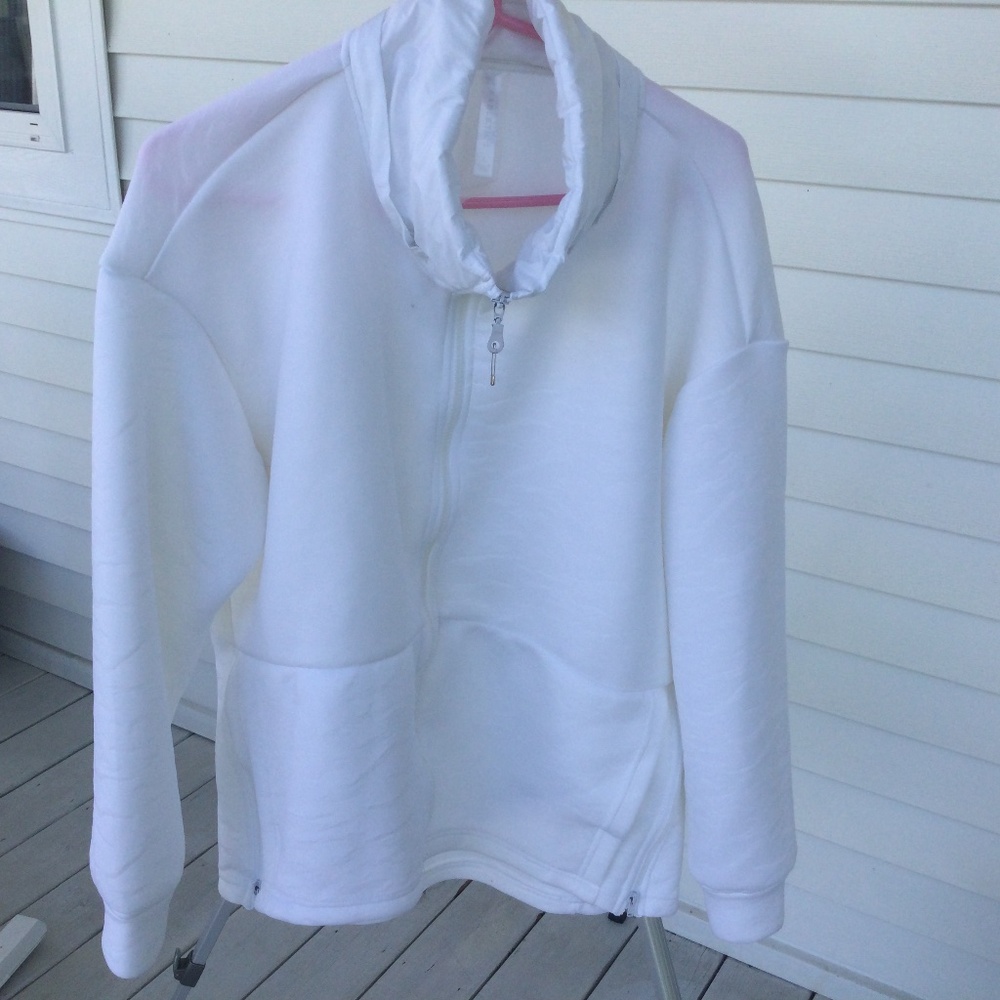 Fabletics White Full Zip Jacket With Removable Ho… - image 2